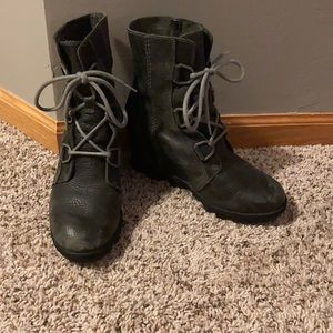Sorel Joan of Arctic Boots 8.5